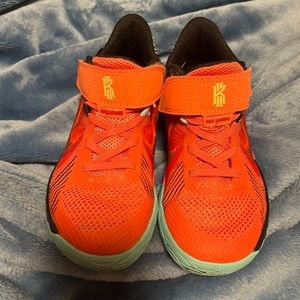 Kyrie Basketball Shoes